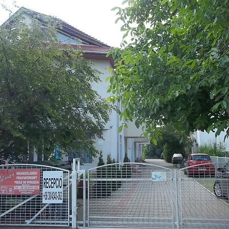 Apartman Pavai Hajdúszoboszló Εξωτερικό φωτογραφία