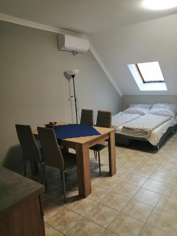Apartman Pavai Hajdúszoboszló Εξωτερικό φωτογραφία